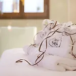 Panthea لينثوس